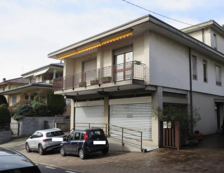 casa indipendente in vendita a Cantù