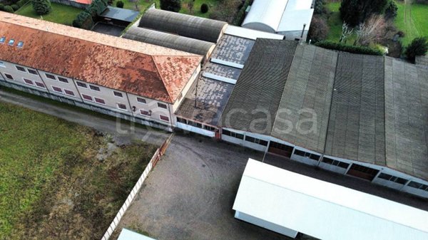 negozio in vendita a Cantù