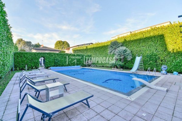 casa indipendente in vendita a Cantù