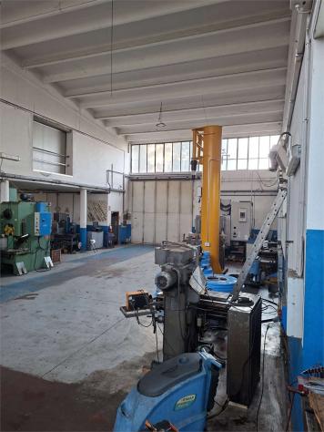 locale commerciale in vendita a Cantù