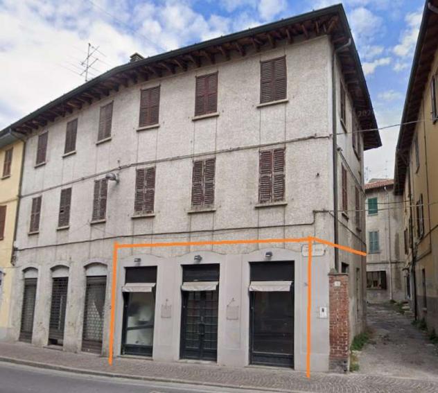 negozio in vendita a Cantù