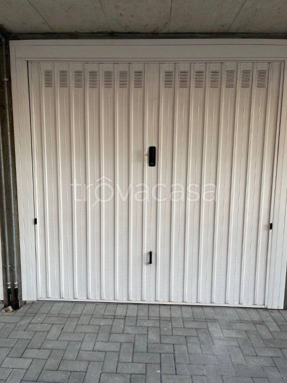 casale in vendita a Cantù in zona Cascina Amata