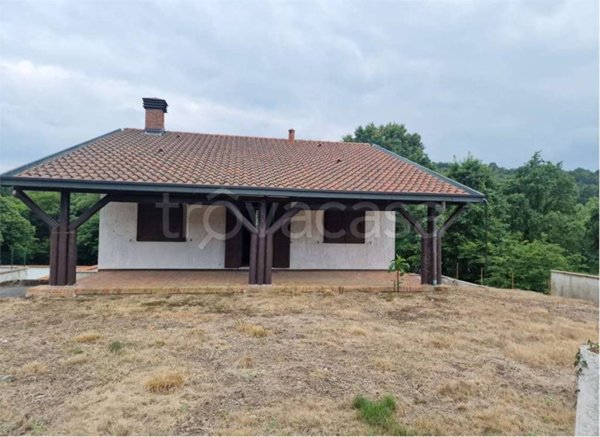 casa indipendente in vendita a Cantù