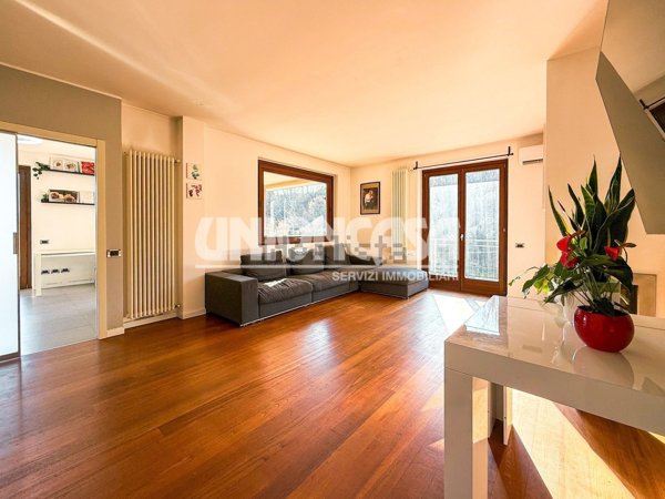 appartamento in vendita a Cantù in zona Cantù Asnago