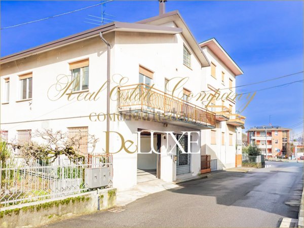 casa indipendente in vendita a Cantù