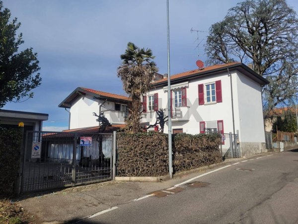 casa indipendente in vendita a Cantù