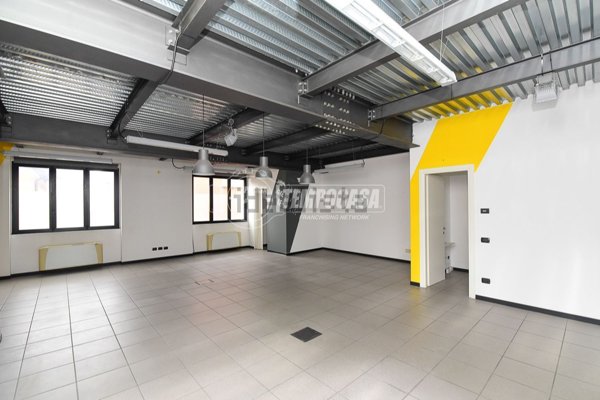 ufficio in vendita a Cantù