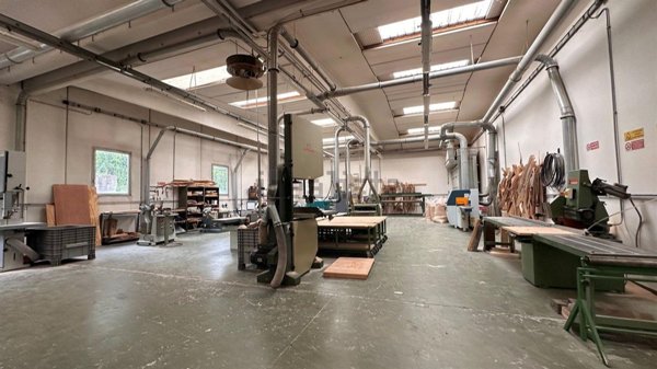 capannone in vendita a Cantù