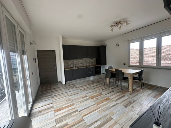 appartamento in vendita a Cantù in zona Vighizzolo