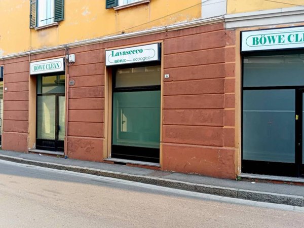 negozio in vendita a Cantù
