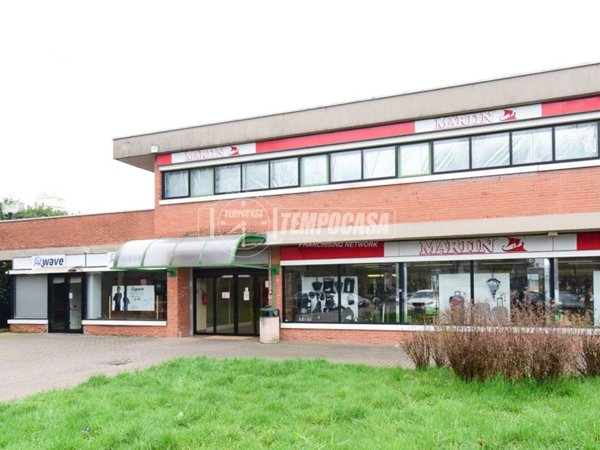 negozio in vendita a Cantù