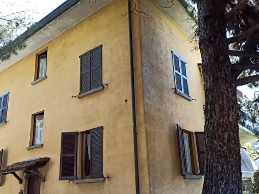 casa indipendente in vendita a Cantù