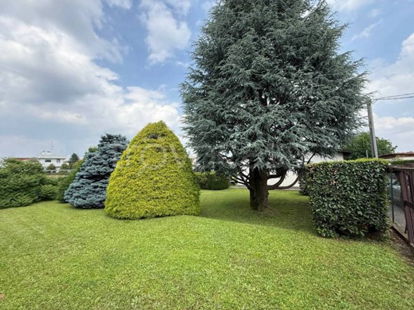 terreno edificabile in vendita a Cantù