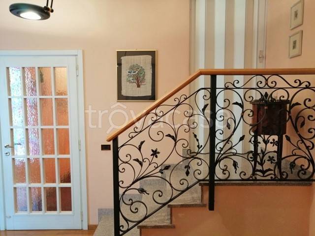 casa indipendente in vendita a Cantù
