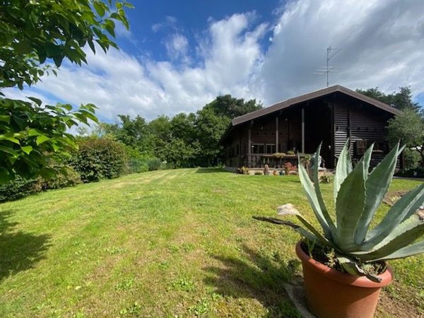 casa indipendente in vendita a Cantù