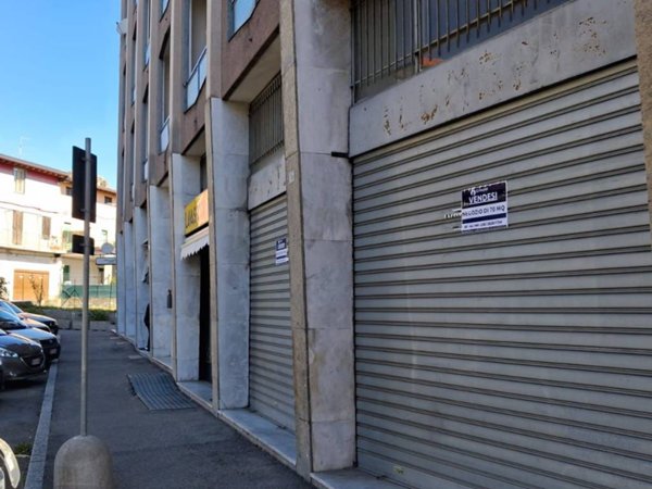 negozio in vendita a Cantù