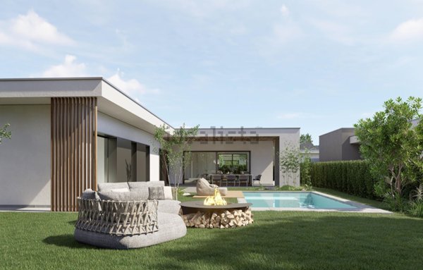 casa indipendente in vendita a Cantù