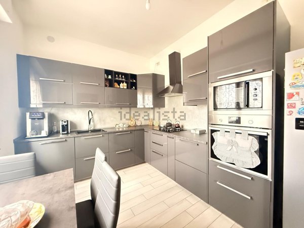 casa indipendente in vendita a Cantù in zona Cascina Amata