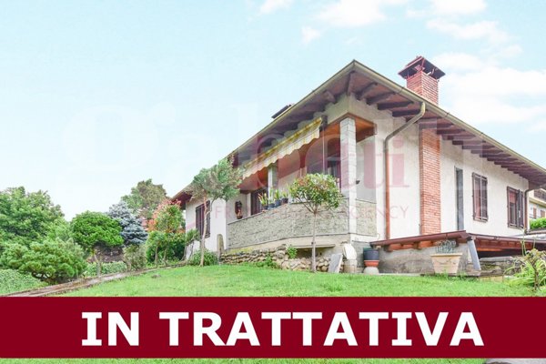casa indipendente in vendita a Cantù in zona Vighizzolo