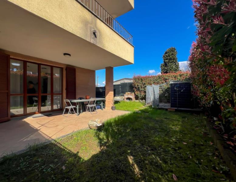 appartamento in vendita a Cantù in zona Fecchio