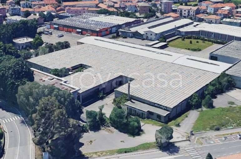 capannone in vendita a Cantù