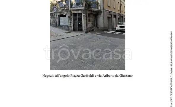 negozio in vendita a Cantù