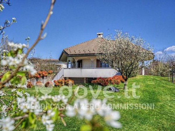 casa indipendente in vendita a Cantù
