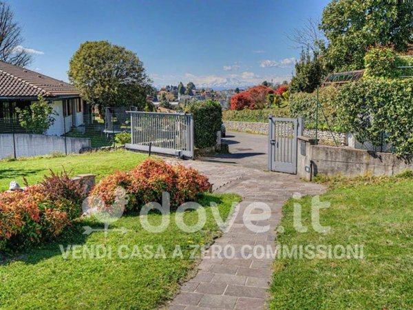 casa indipendente in vendita a Cantù
