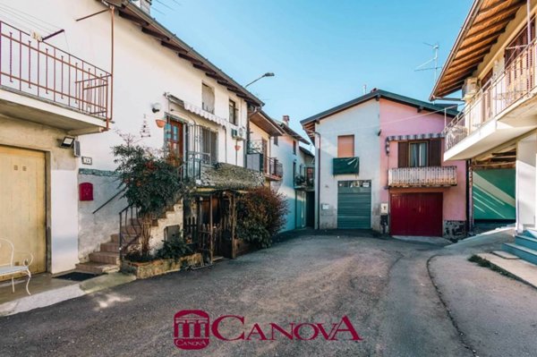 appartamento in vendita a Cantù in zona Cascina Amata