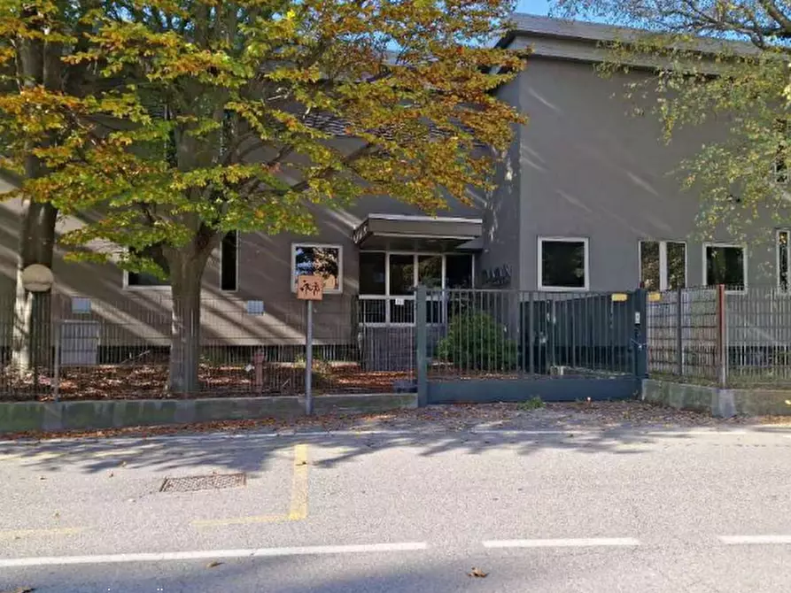 locale di sgombero in vendita a Cantù