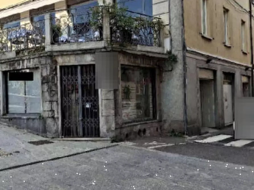 negozio in vendita a Cantù