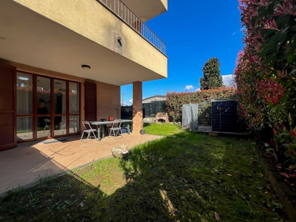 appartamento in vendita a Cantù in zona Fecchio