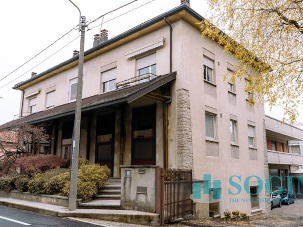 negozio in vendita a Cantù