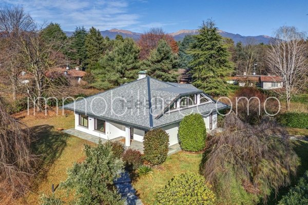 casa indipendente in vendita a Cantù