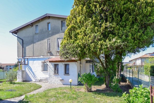 casa indipendente in vendita a Cantù