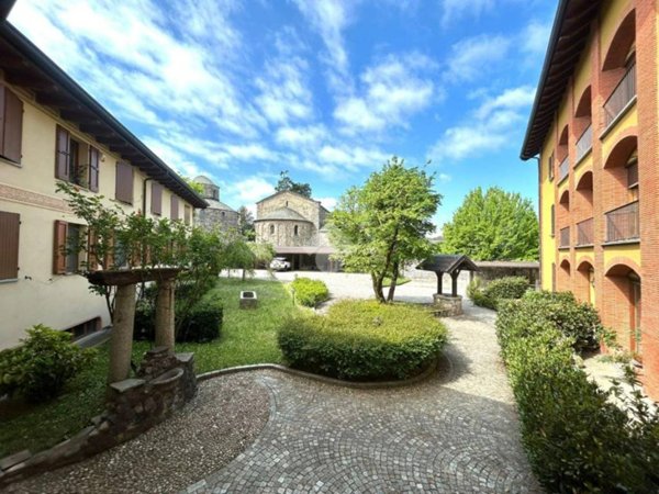 casa indipendente in vendita a Cantù