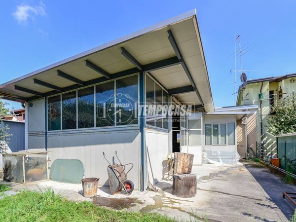 casa indipendente in vendita a Cantù