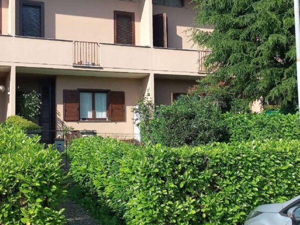 casa indipendente in vendita a Cantù in zona Vighizzolo