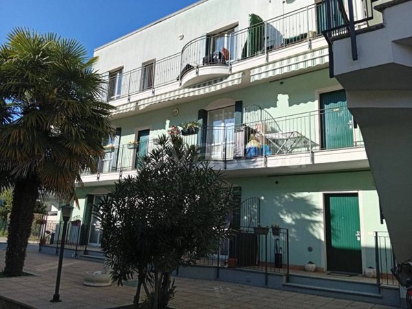 appartamento in vendita a Cantù in zona Vighizzolo