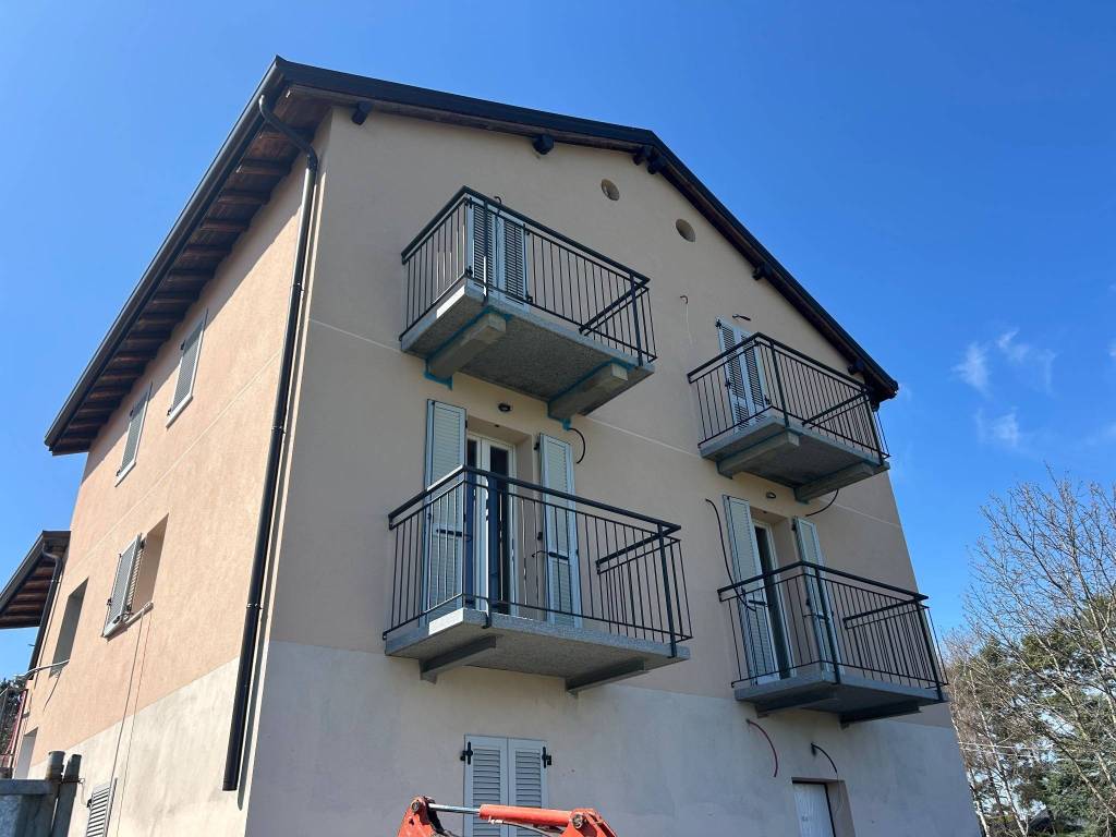 appartamento in vendita a Cantù in zona Fecchio