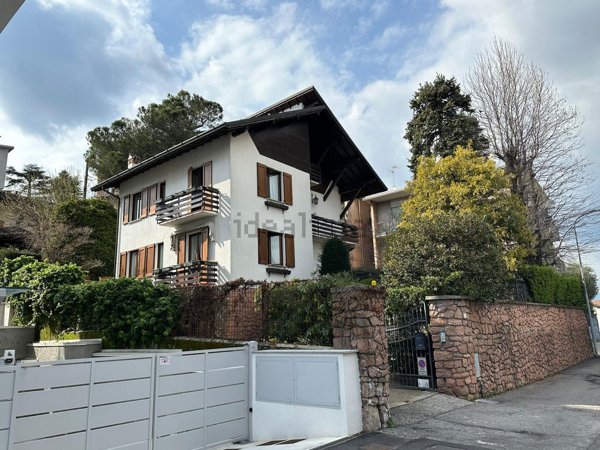 casa indipendente in vendita a Cantù