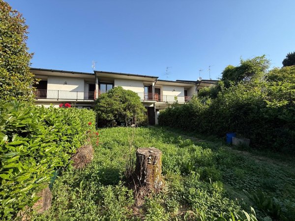 casa indipendente in vendita a Cantù