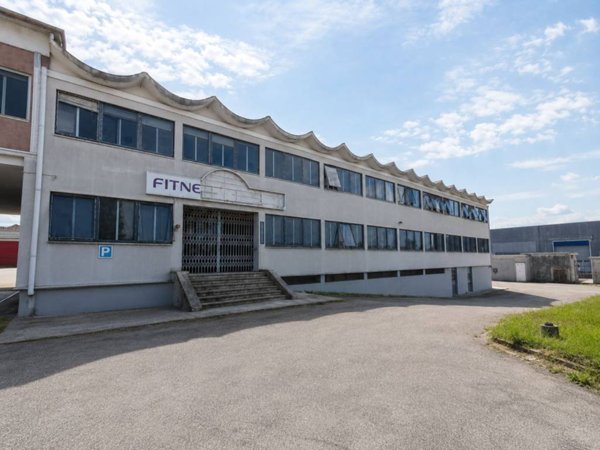 ufficio in vendita a Cantù in zona Vighizzolo