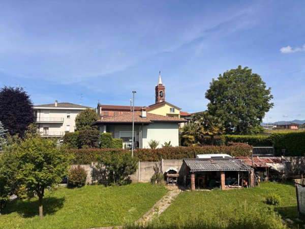 appartamento in vendita a Cantù in zona Vighizzolo