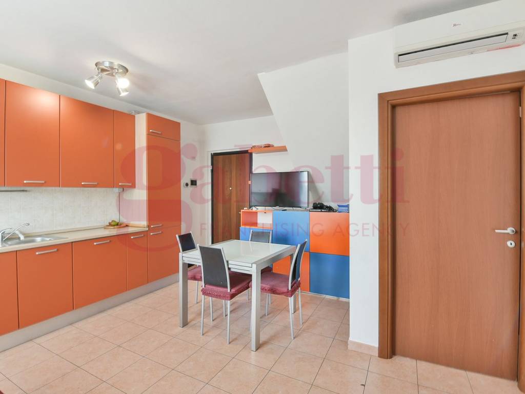appartamento in vendita a Cantù in zona Vighizzolo
