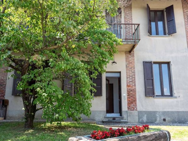 casa indipendente in vendita a Cantù