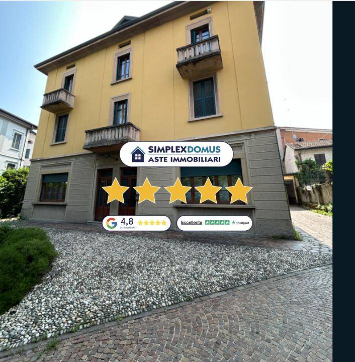 casa indipendente in vendita a Cantù