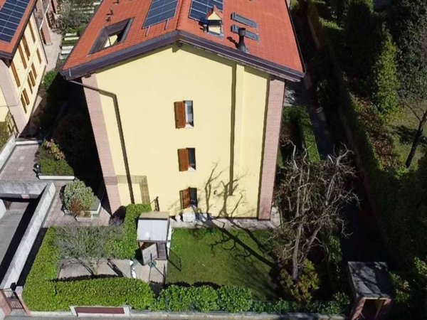 appartamento in vendita a Cantù in zona Vighizzolo