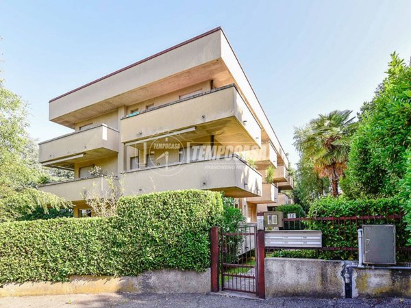 appartamento in vendita a Cantù in zona Vighizzolo