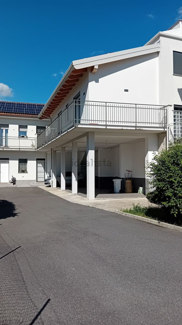 appartamento in vendita a Cantù in zona Vighizzolo